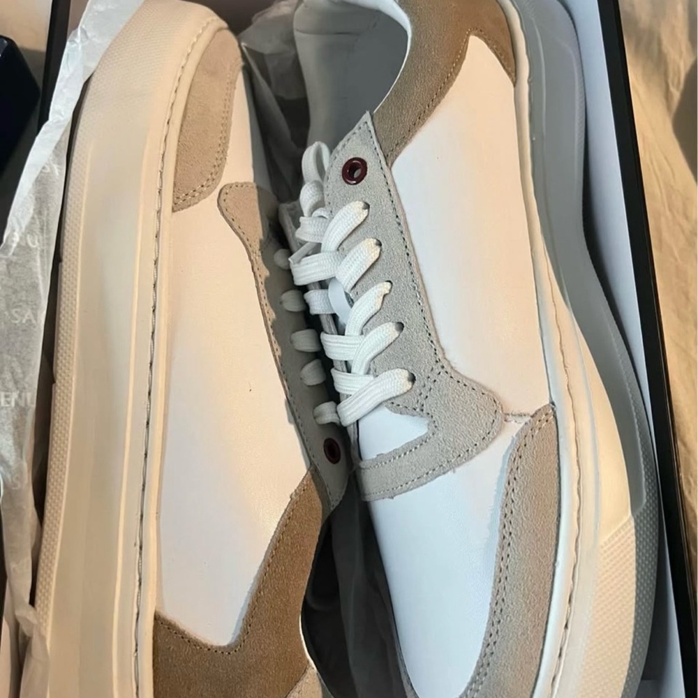 Saks Fifth Avenue White and Tan Sneakers with Retro Design